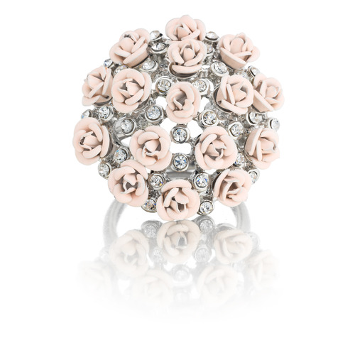 Briar Rose Bouquet Ring on a white background